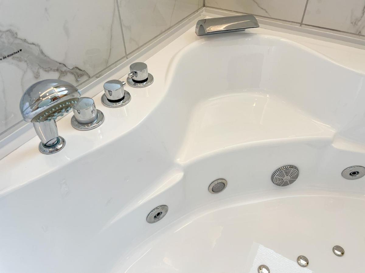 Votre Escale Boule d Or Sauna&Spa Niort Extérieur photo